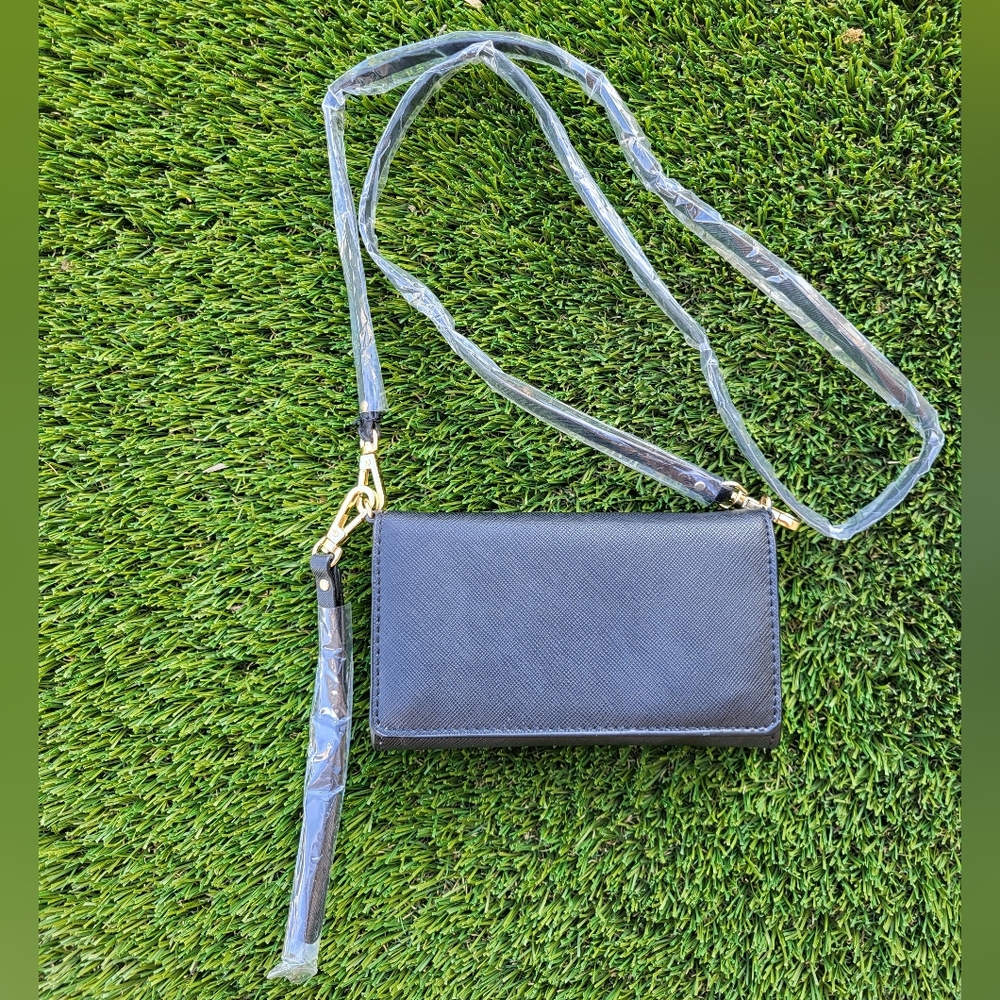 Zara Basic Collections Black Crossgrain Phone Wallet Wristlet/crossbody.